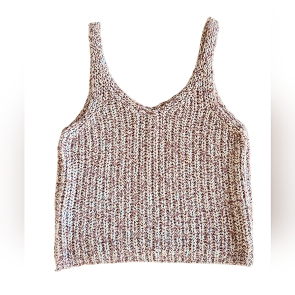 Moon & Madison Crochet Look Tank in White/Cream/Red - Size M - Picture 4 of 7